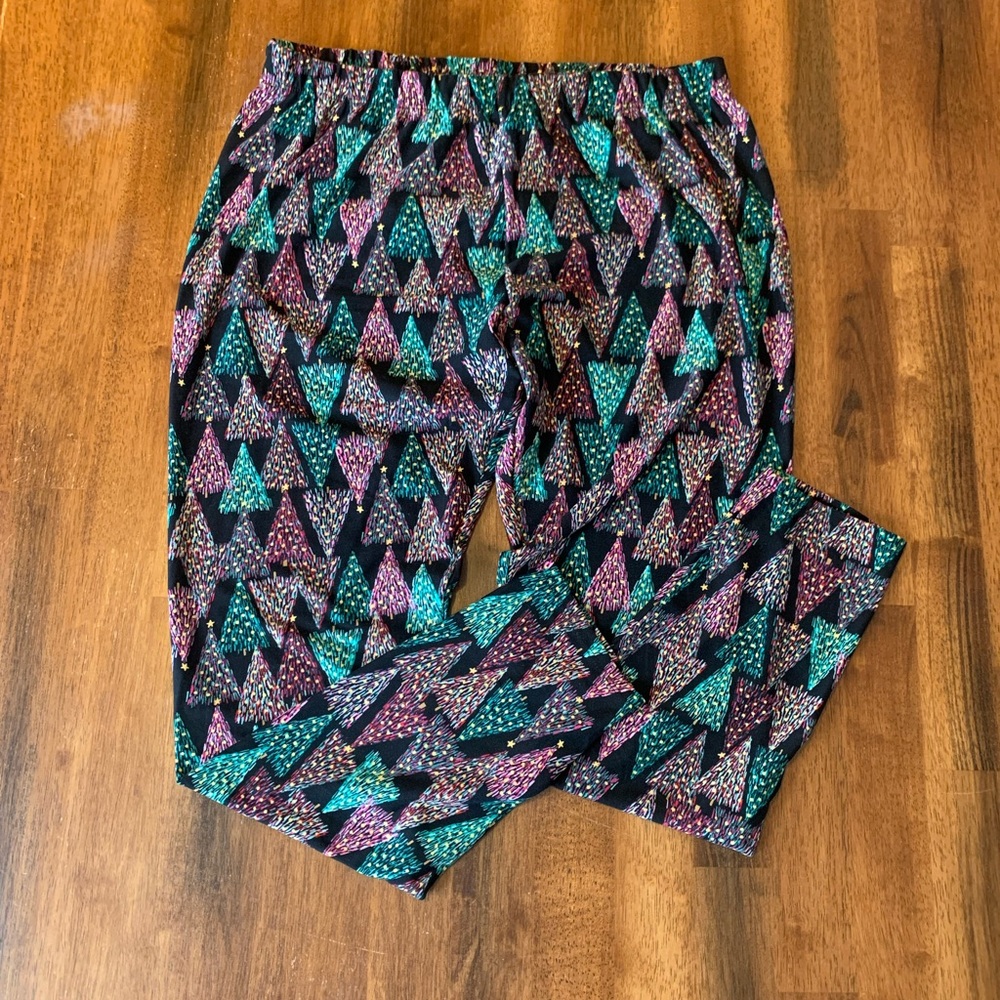 Celebrate Together Christmas Tree Holiday Leggings Large Black Green Pink Soft